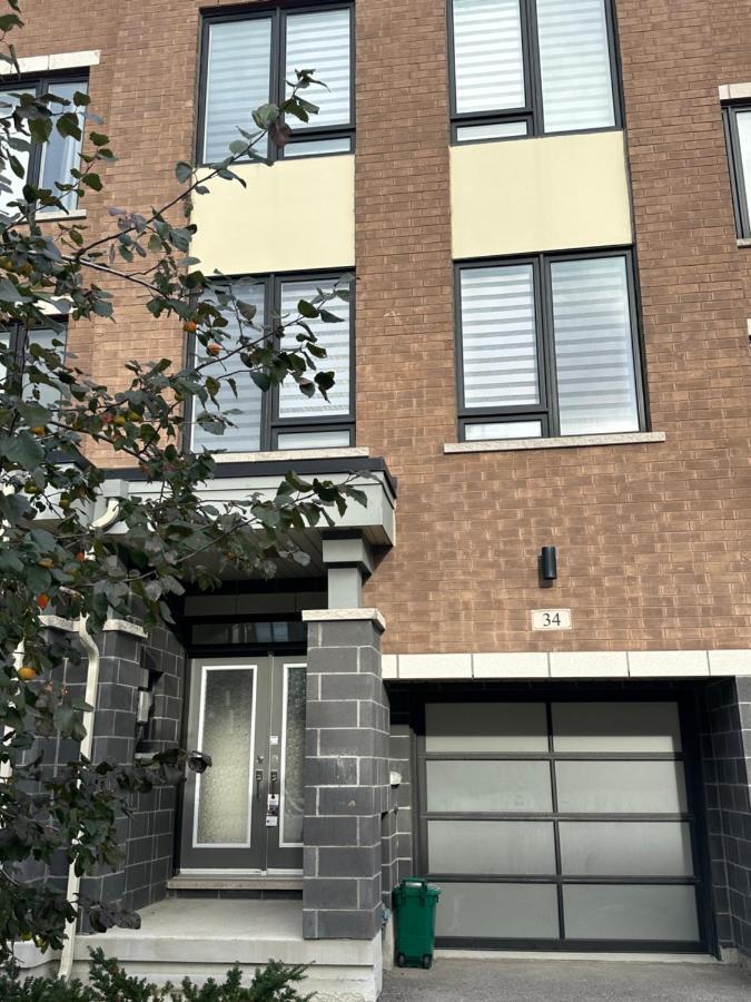 Modern Townhouse, Vaughan, Ontario, Canada Exterior foto